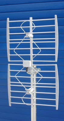 UHF &pi;&lambda;έ&gamma;&mu;&alpha;